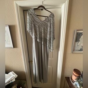 JKARA - grey evening long gown size 8
